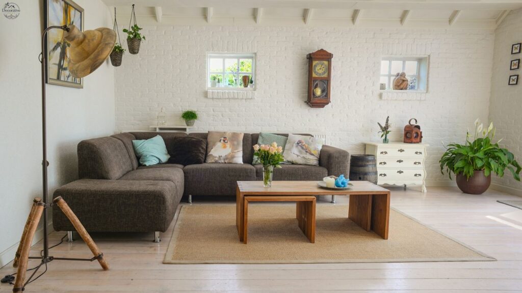 How to Create a Cozy Living Room With Furniture That Feels Warm